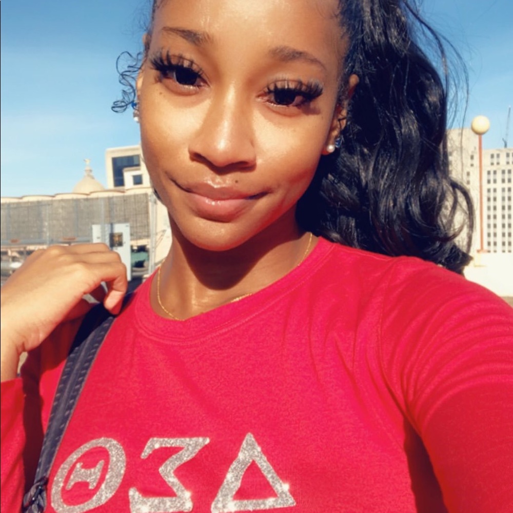 Meet your Posher, Jada